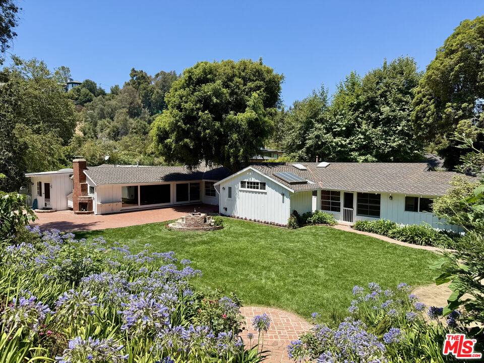 1754 Mandeville Canyon Rd 5BR Brentwood La