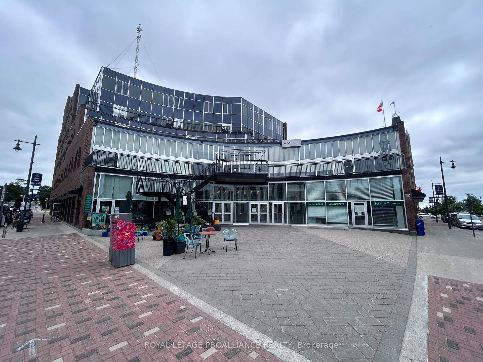 Welcome to Century Village in the heart of Belleville located just steps away from the city's best restaurants, boutiques and the Farmer's Market.