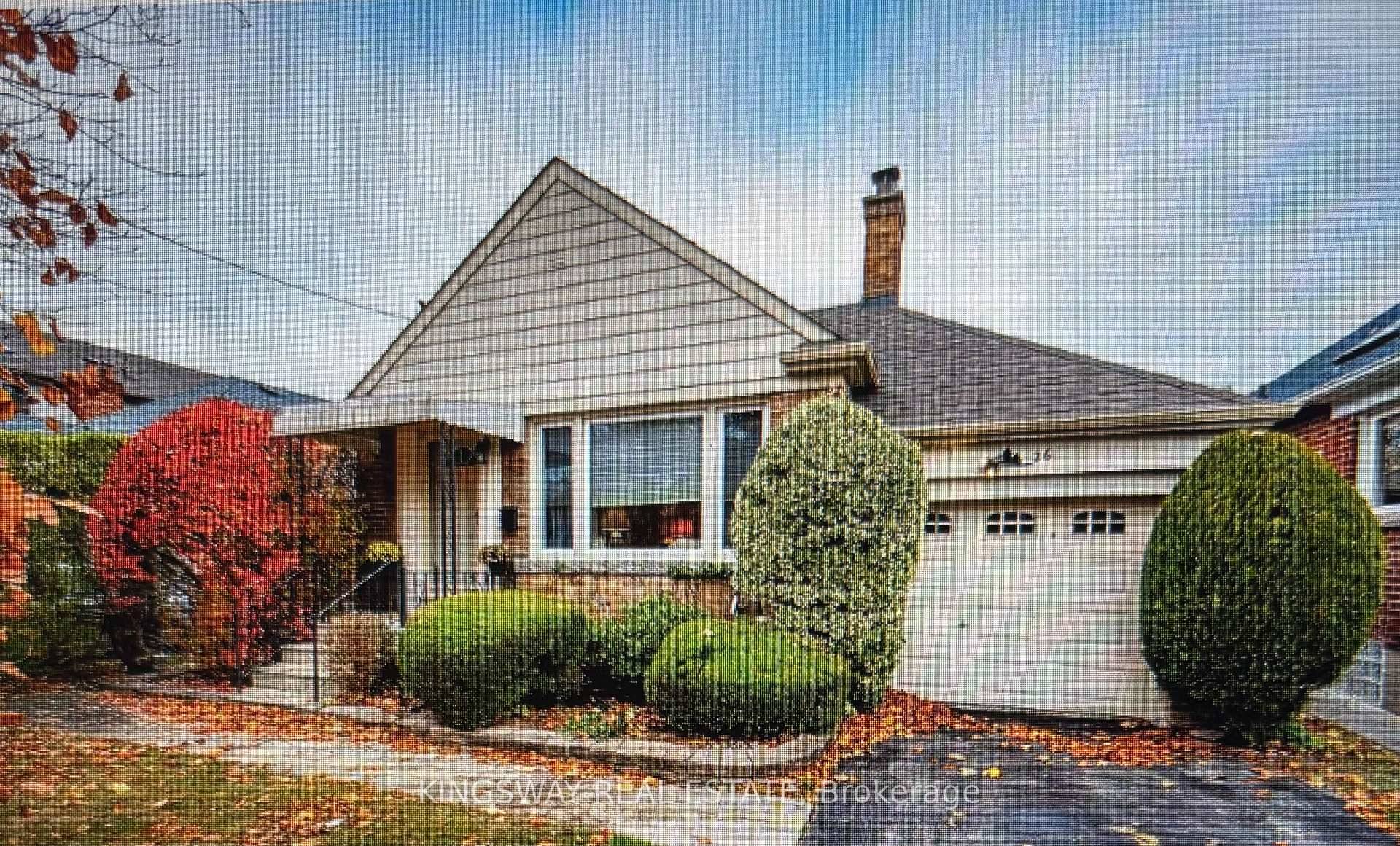 Welcome to 26 Reid Manor located in one of Toronto's most desirable neighborhoods.