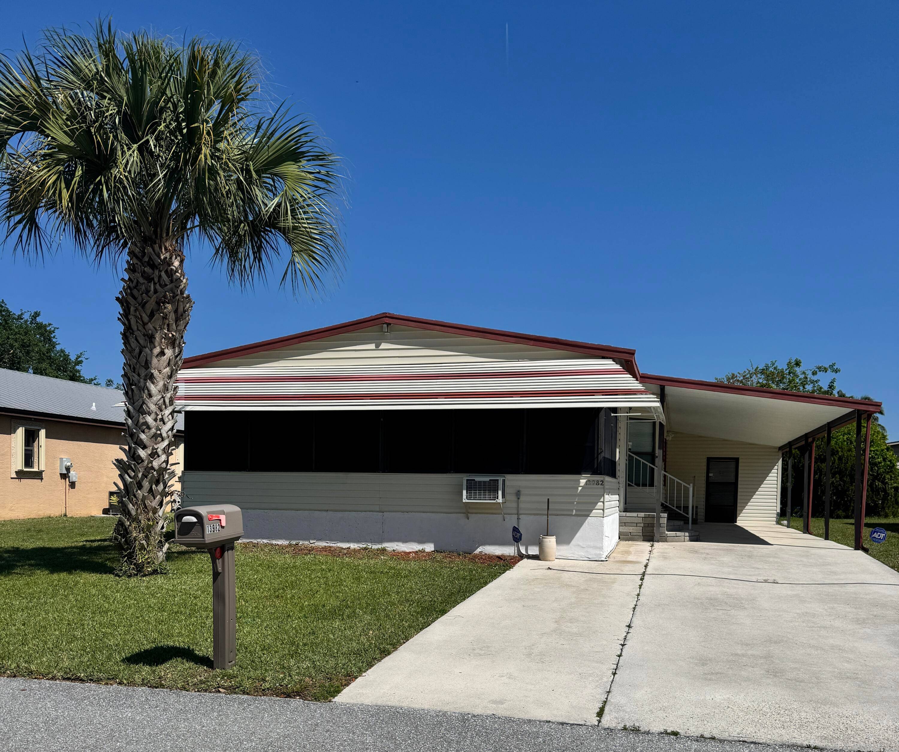 2bedroom 2 bath home on a quiet street in the desirable 55 Spanish Lakes Fairways community.