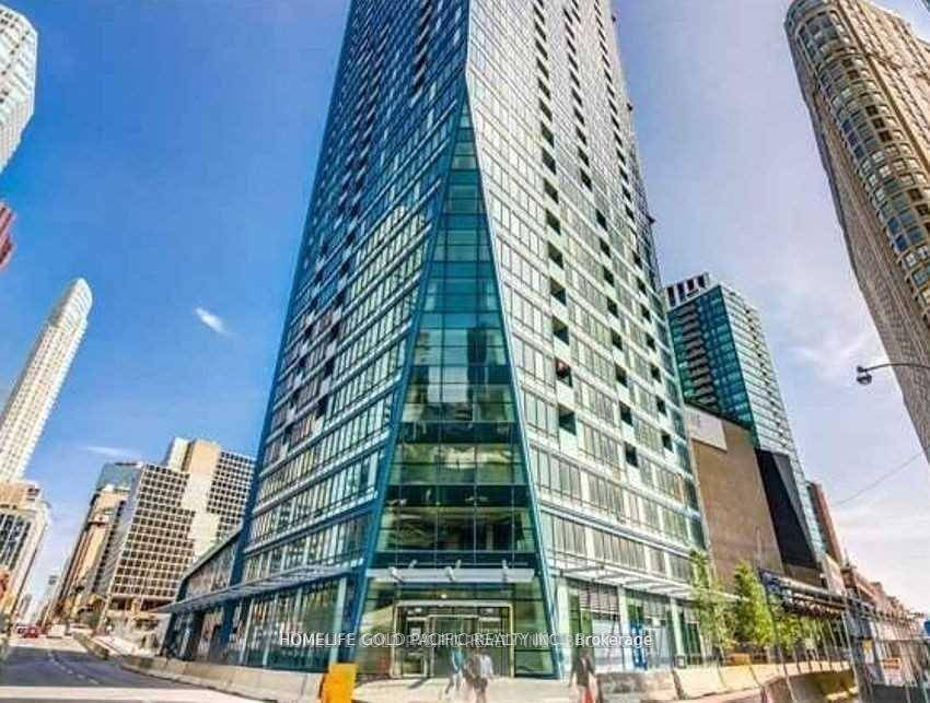 Location ! Location ! Steps To Union Station, QEW, Financial District, St.
