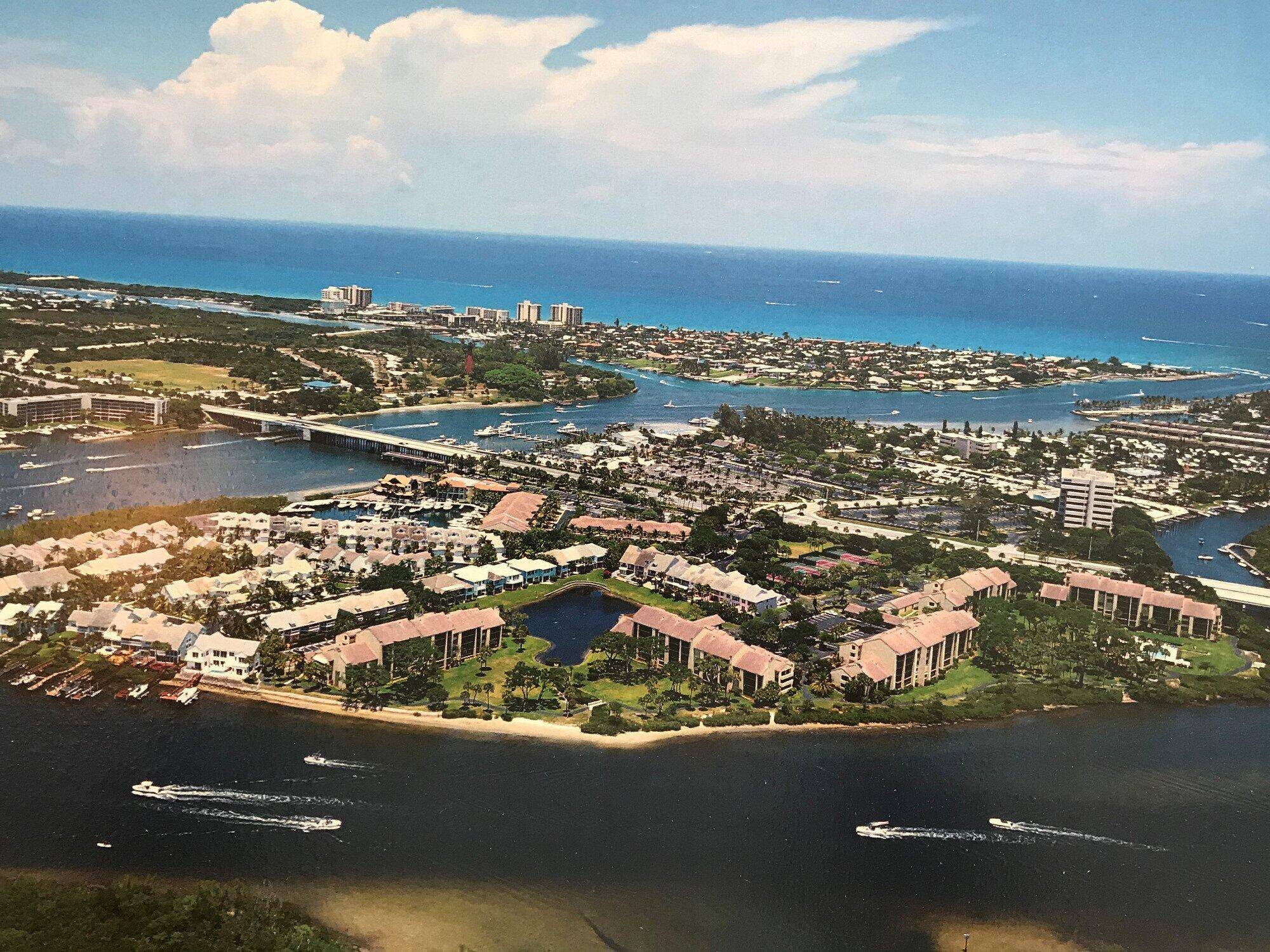 Beautiful, Intracoastal View, Jupiter Harbour condo.