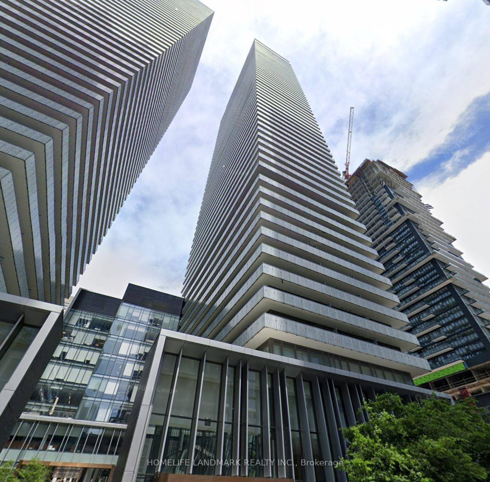 Luxury Living at the Heart of Yonge amp ; Bloor !