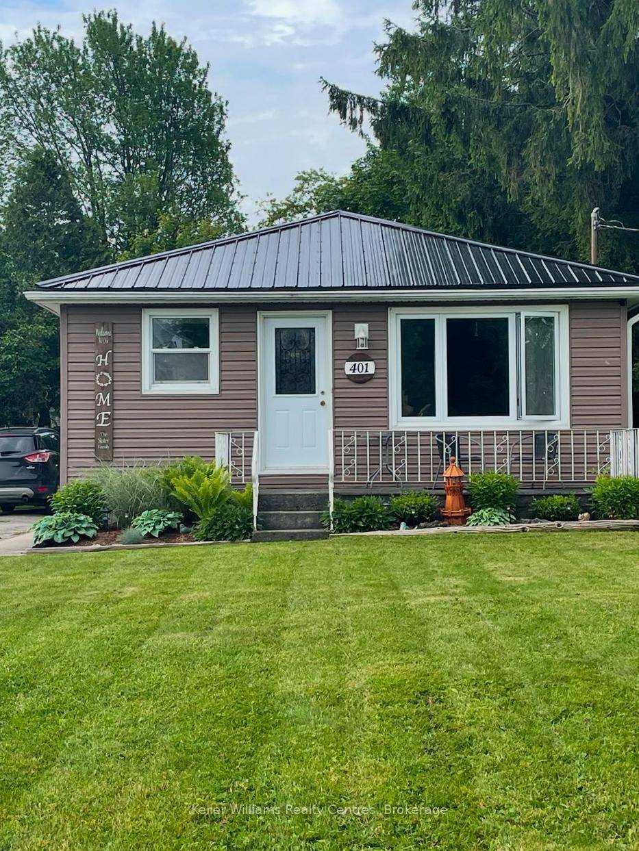 Welcome to 401 George Street, a must see, bigger than it looks !