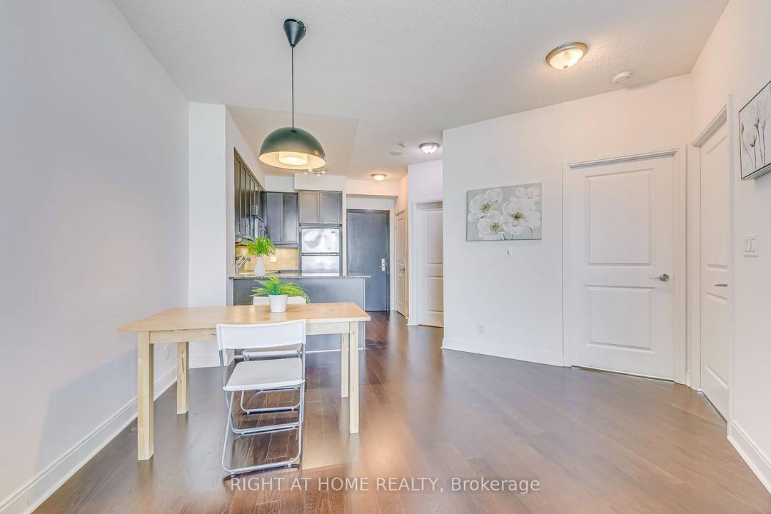 Unobstructed View. Fully Furnished Luxury 2 Bedroom 2 Bath Condo for Lease !