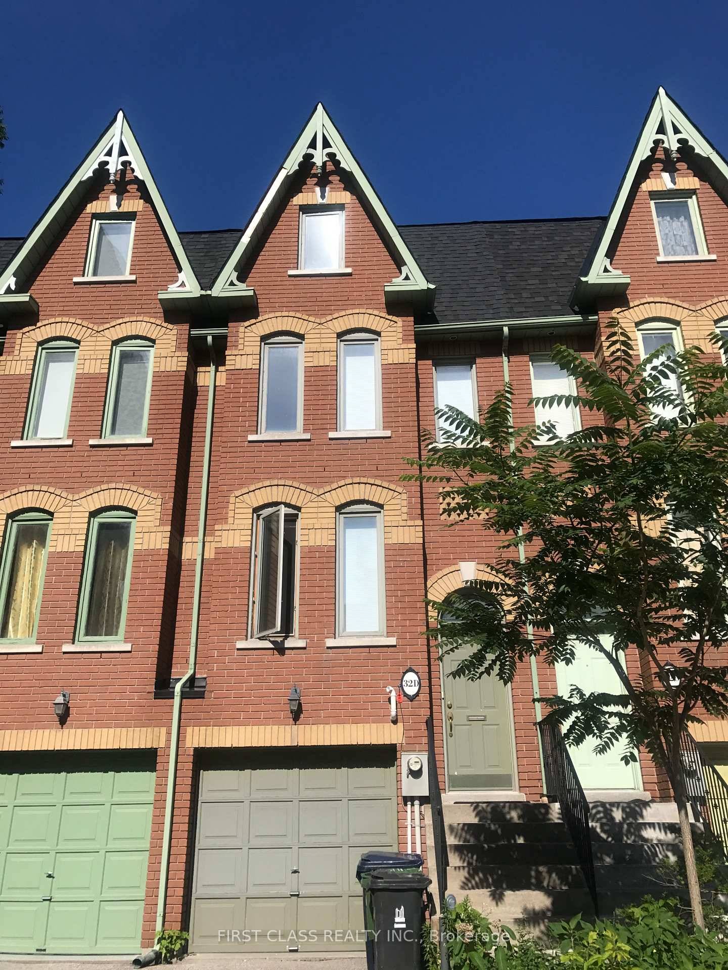 University Of Toronto. Beautiful Furnished 3 1 Townhouse For Rent.