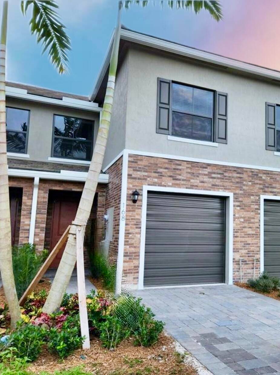 ATTENTION INVESTORS ! PROPERTY CURRENTLY LEASED.