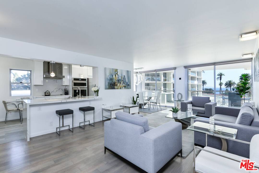 201 OCEAN AVE 3BR Santa Monica La