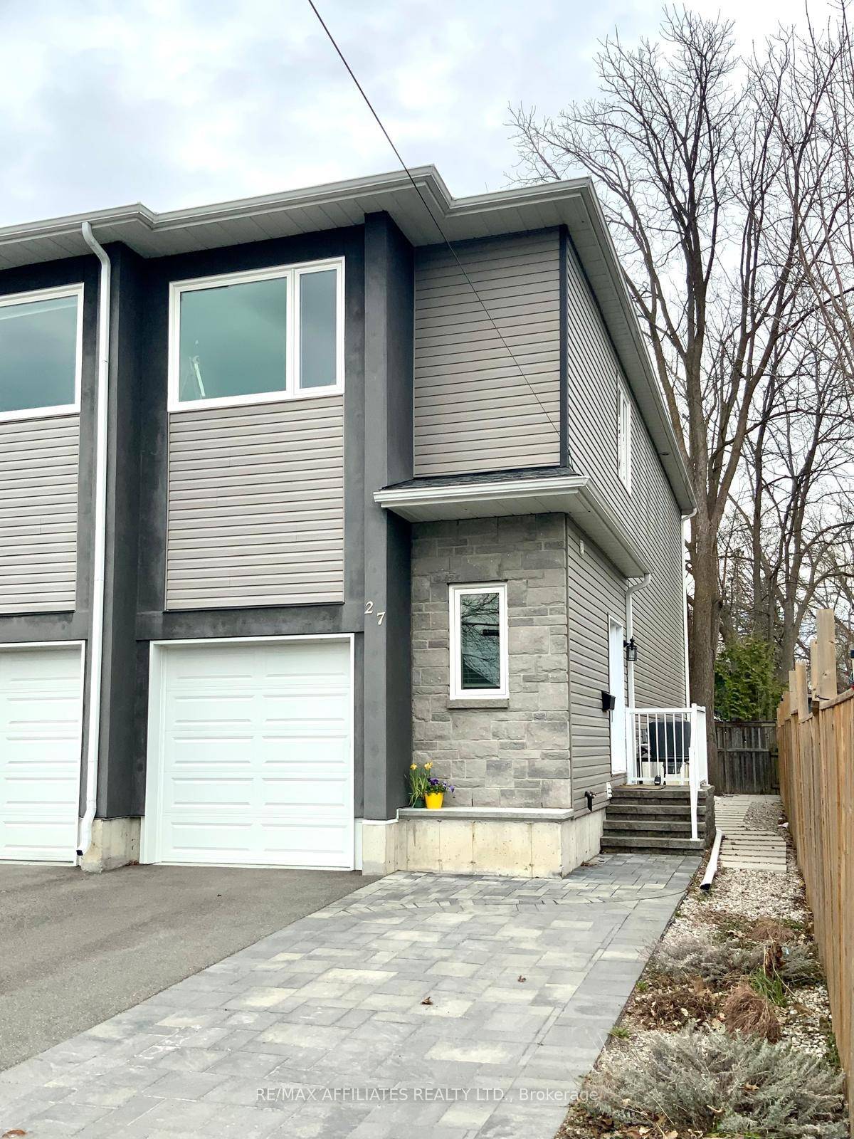 Tucked away in the heart of picturesque Carleton Place, 27 George Street is just a stones throw from all the best downtown amenities shopping, cozy cafe s, riverside parks, and ...