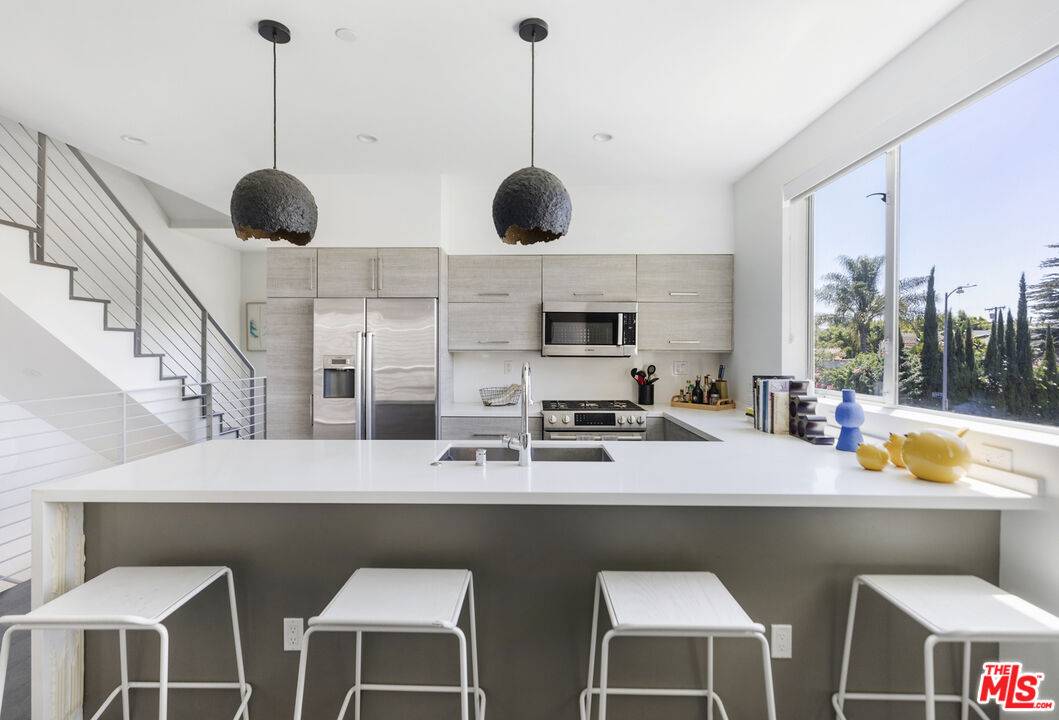 1001  N Crescent Heights Blvd 3BR Hollywood Hills East La