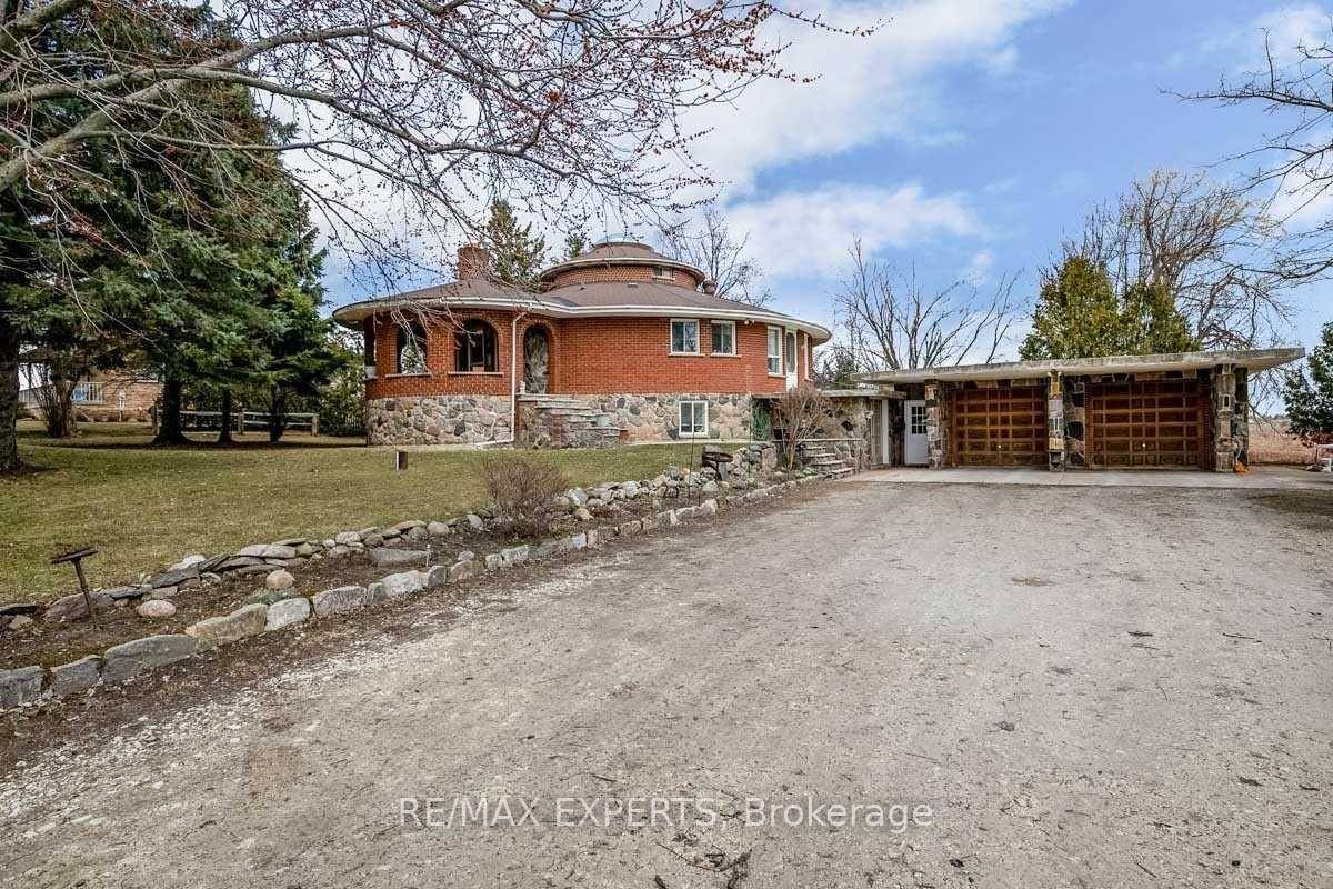 This bright and spacious 12 rooms and 3 bedrooms with 3 washroom homes features a well designed layout tailored for modern living.
