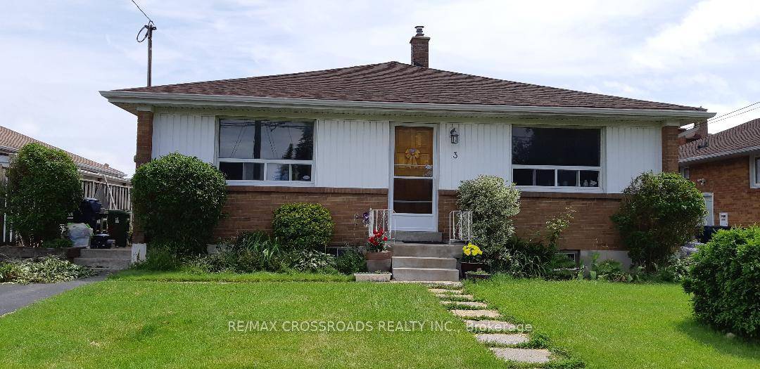 Great Location In The Neighborhood Of Desirable Wexford Maryvale Community !