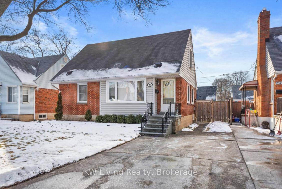 Welcome to this beautifully renovated 1.