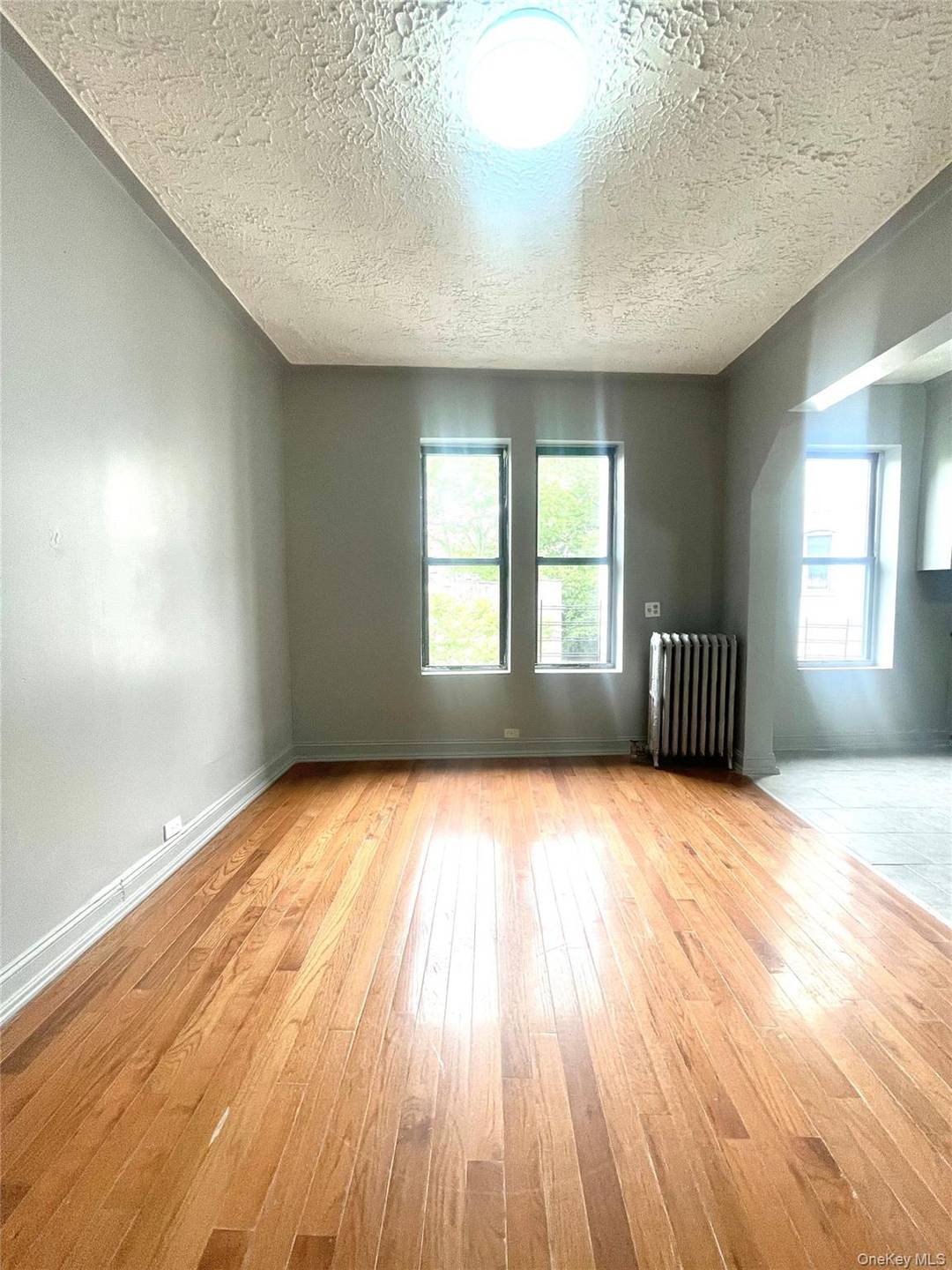Beautifully renovated 3 bedroom, 1 bath apartment in the heart of Flatbush !