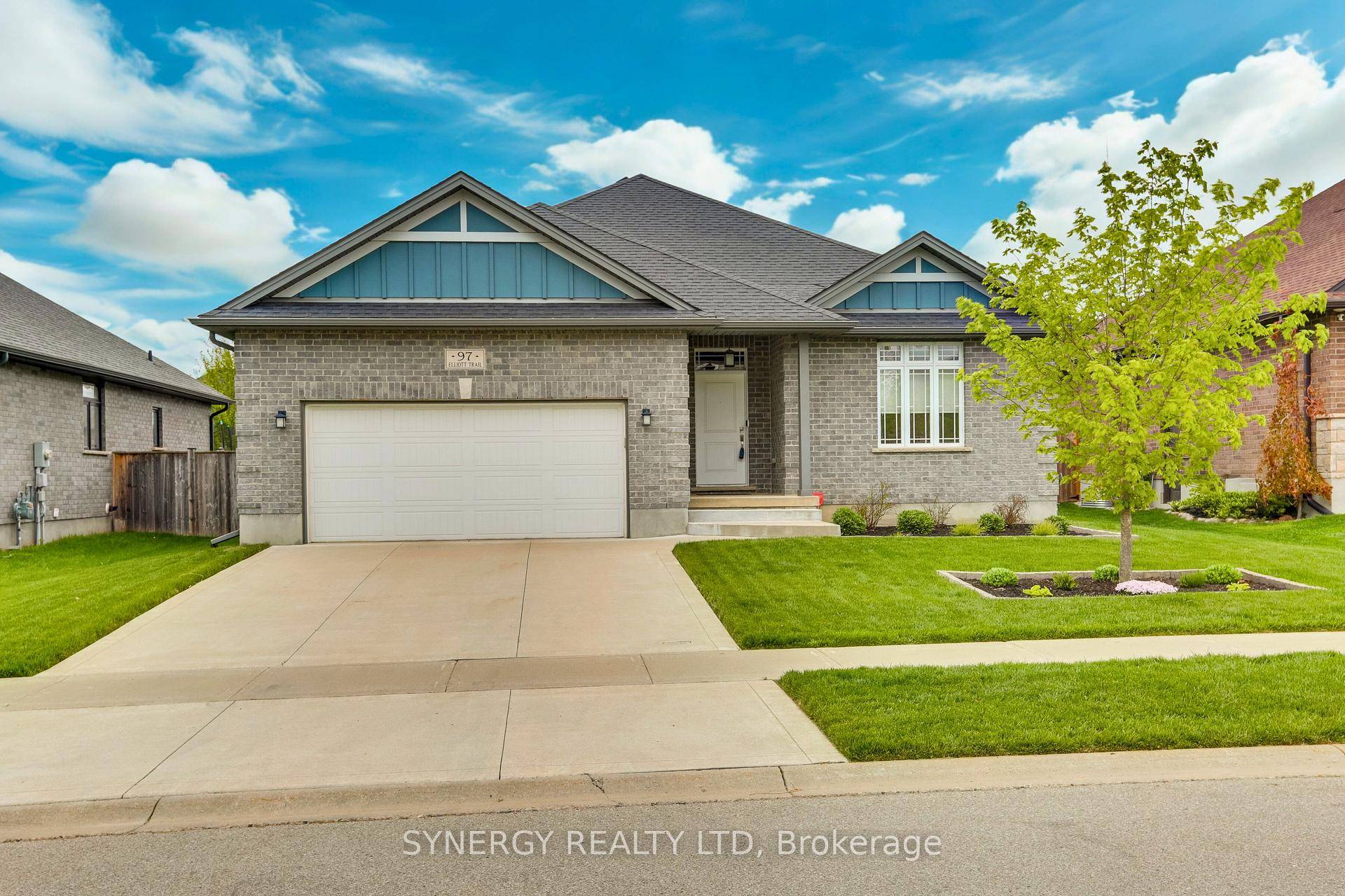 Introducing a stunning 3 bedroom, 3 bathroom bungalow situated on a generously sized lot, complete with beautifully landscaped gardens.
