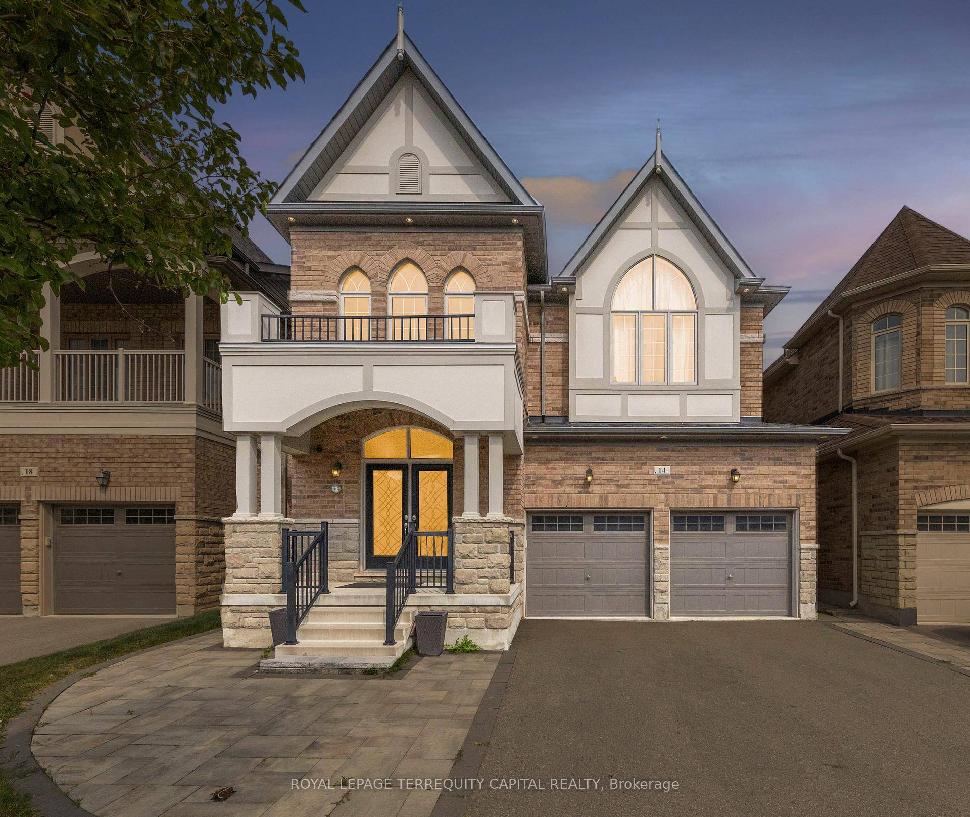 Absolutely Stunning 4 Bedroom Detached Home in Prestigious Kleinburg !