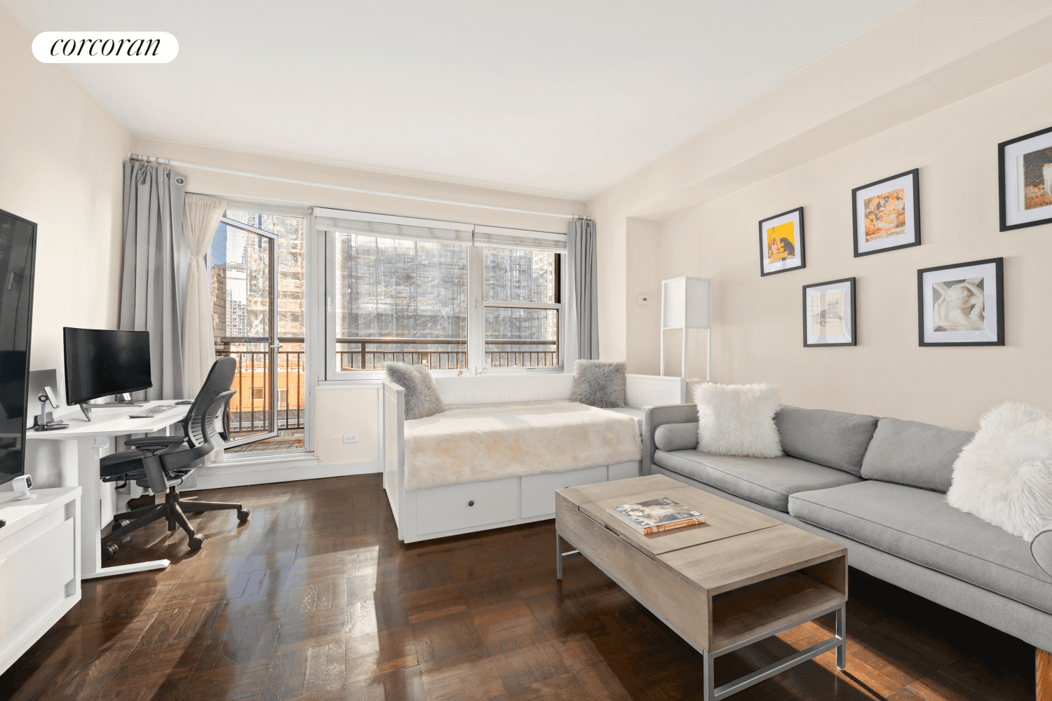 Private Balcony Central Park Views Flexible Layout Welcome to Residence 21G at The Residences at Carnegie Hall Tower a bright and airy high floor one bedroom featuring a private balcony ...