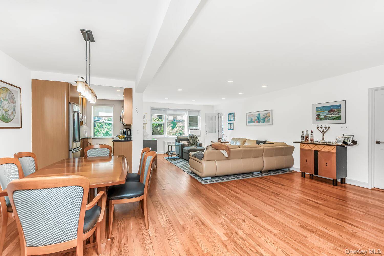 Elegant Boutique Building Move in Ready Corner 3 bedroom Apartment with Parking Space Included !