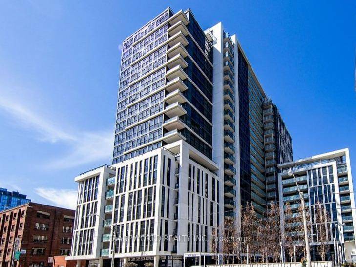 Welcome to The Ivory on the Adelaide A Prestigious Address where the rich, historic charm of Old Town Toronto meets sleek amp ; modern luxury This is your opportunity to ...