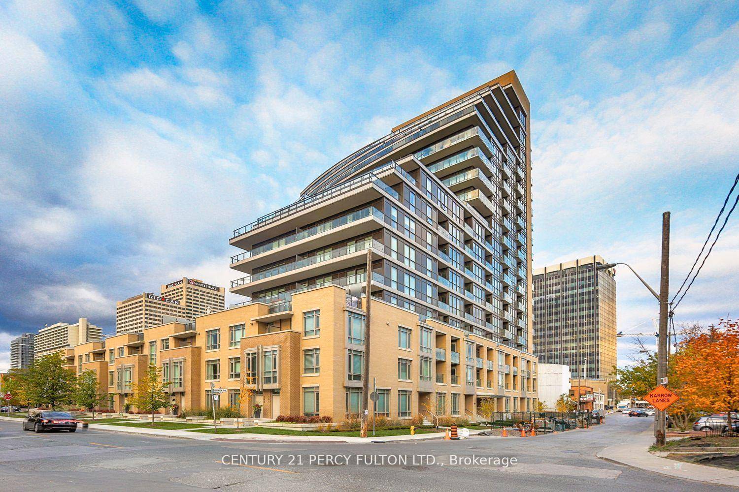 Luxury Condo At Yonge amp ; Eglinton.