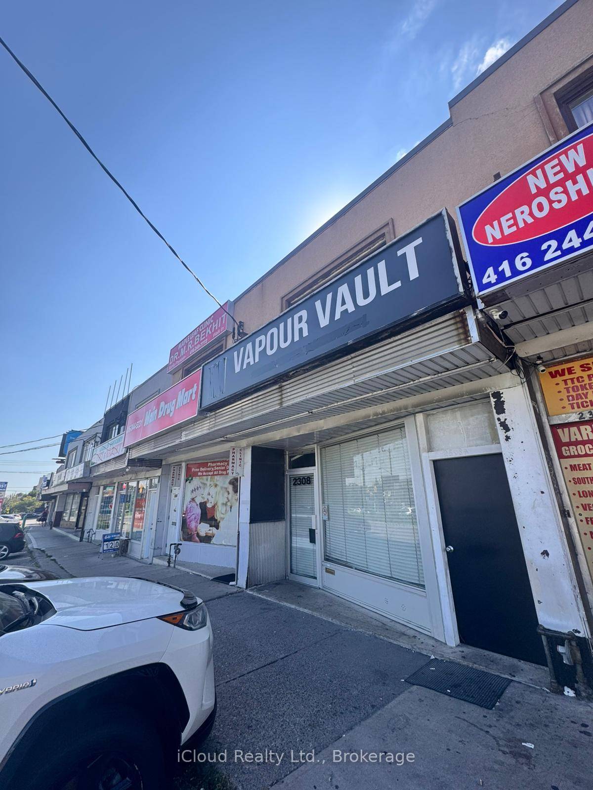 Location, Location, Location, Establish florist in great location, Many Local corporate client, close to Big stores, high return, open your new business at the bussy street and good location