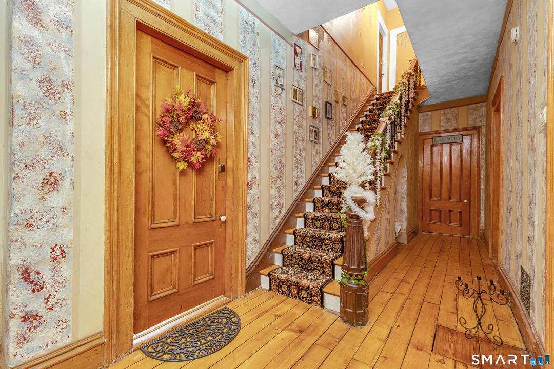 A rare 5 unit multifamily opportunity in Hartford's Trinity College neighborhood, offering nearly 5, 000 square feet of living space.