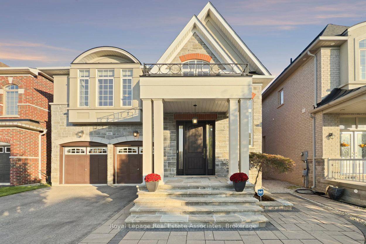 Welcome to 68 Jolana Crescent, a beautifully maintained home tucked away on a quiet, family friendly crescent in Georgetown South.