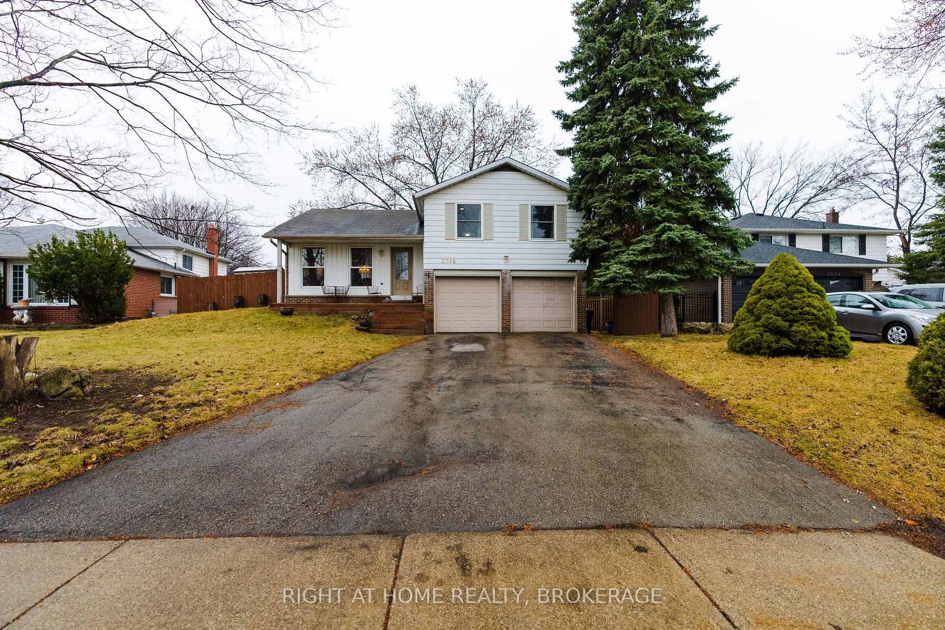 Enjoy Over 2200 SF of finished above grade living space in Sheridan Homelands.