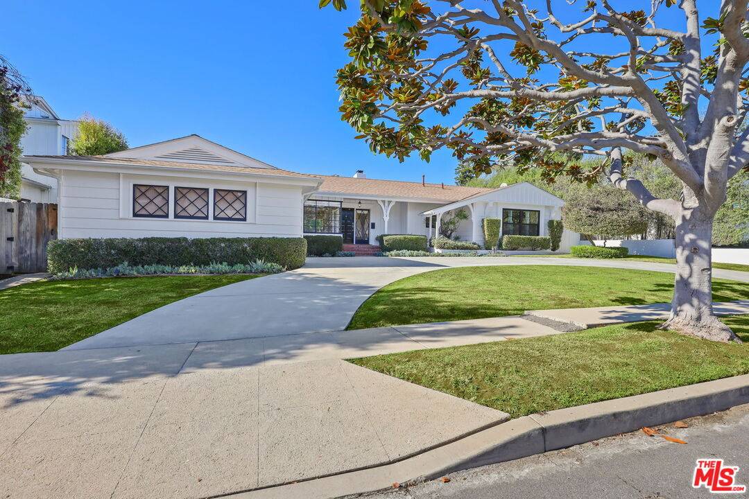 1373 Beckwith Ave 4BR Brentwood La