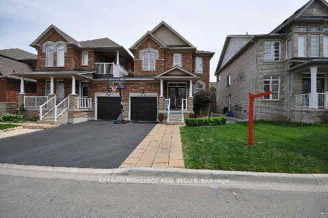 Spacious 3 1 bedroom, 4 bathroom whole house for rent, featuring a finished basement with an additional bedroom, washroom, and rec room.