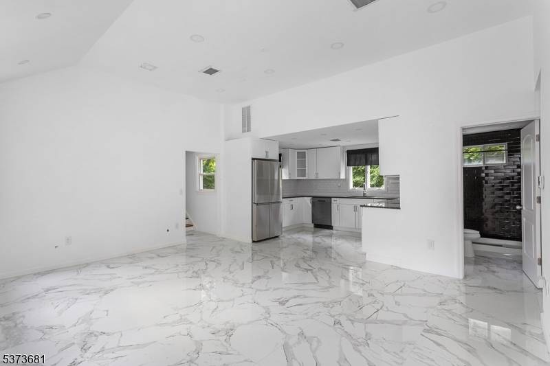 Come and See.. Welcome to Lake Hopatcong !