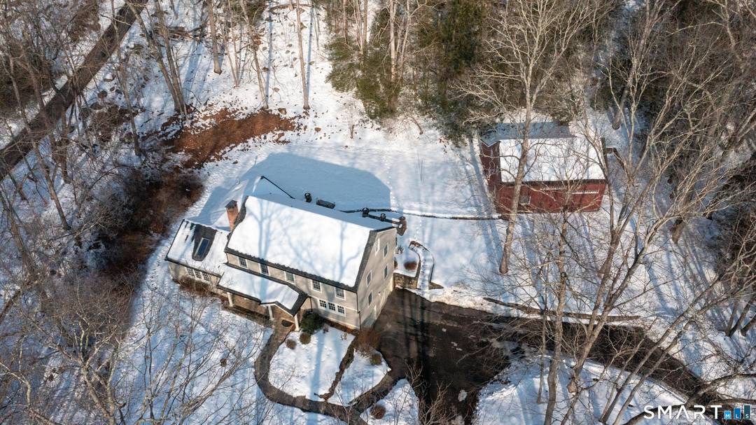 14 Dinglebrook Lane is a true forever home.