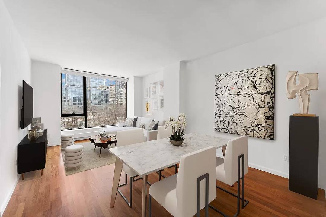 Located in the heart of Hudson Square, at the vibrant intersection of Tribeca, SoHo, and the West Village, 255 Hudson Street offers the best of Downtown Manhattan just moments from ...