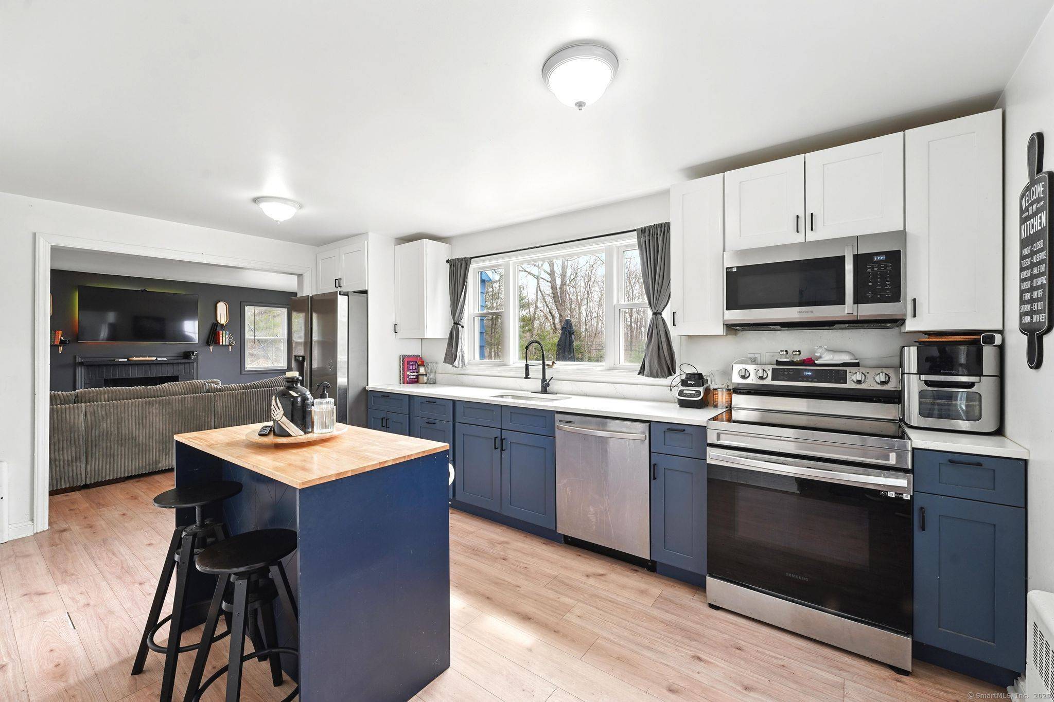 Come see this 5 Bed 2 Full bath Colonial home in Marlborough CT on 2 acres since sellers need to relocate !
