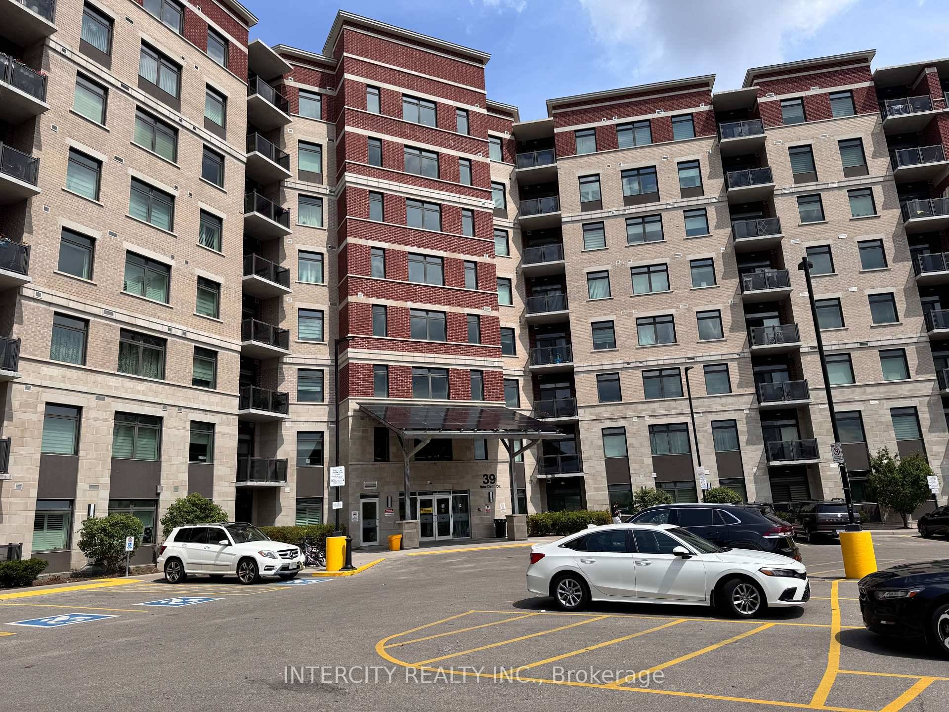Amazing large 2 bedroom plus den and 2 baths in Greenlife energy efficient building.