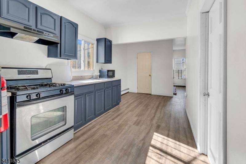 Welcome to 427 Summer Street in the heart of Paterson ?