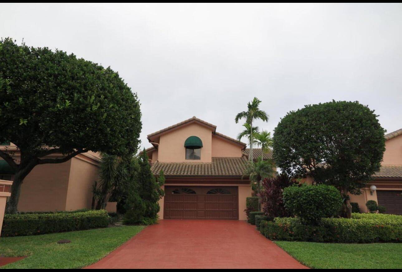 in perfect location, freshly painted spacious 4 bedroom 3 bathrooms, 3000 sq ft under air, in Boca Point gated community, near all shopping, A rated schools, restaurants.