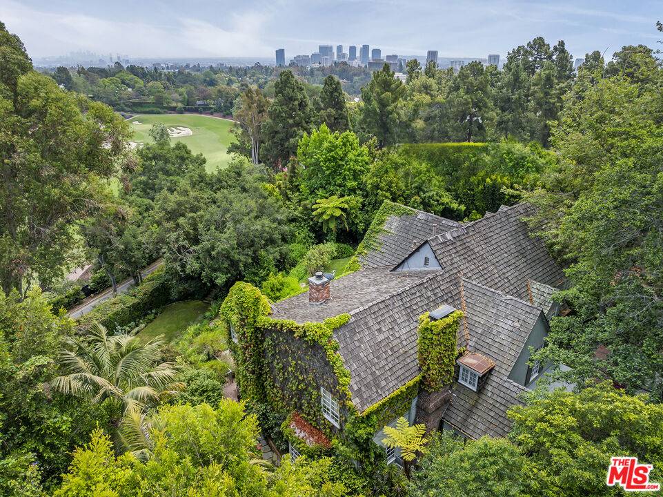 616   Perugia Way 5BR Bel Air La