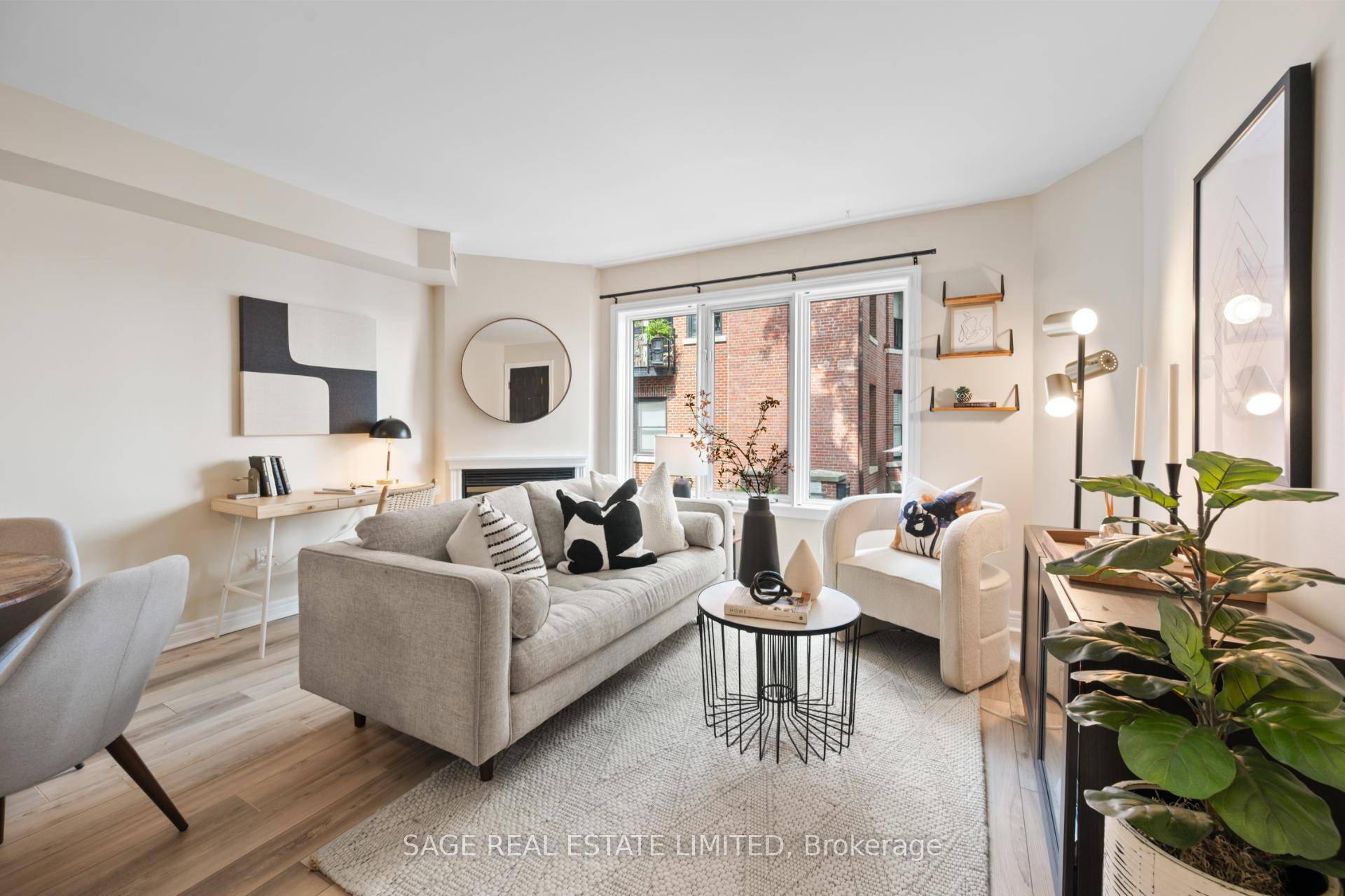 Welcome to the sweet spot of Toronto living where campus culture, heritage architecture, and city convenience all intersect.
