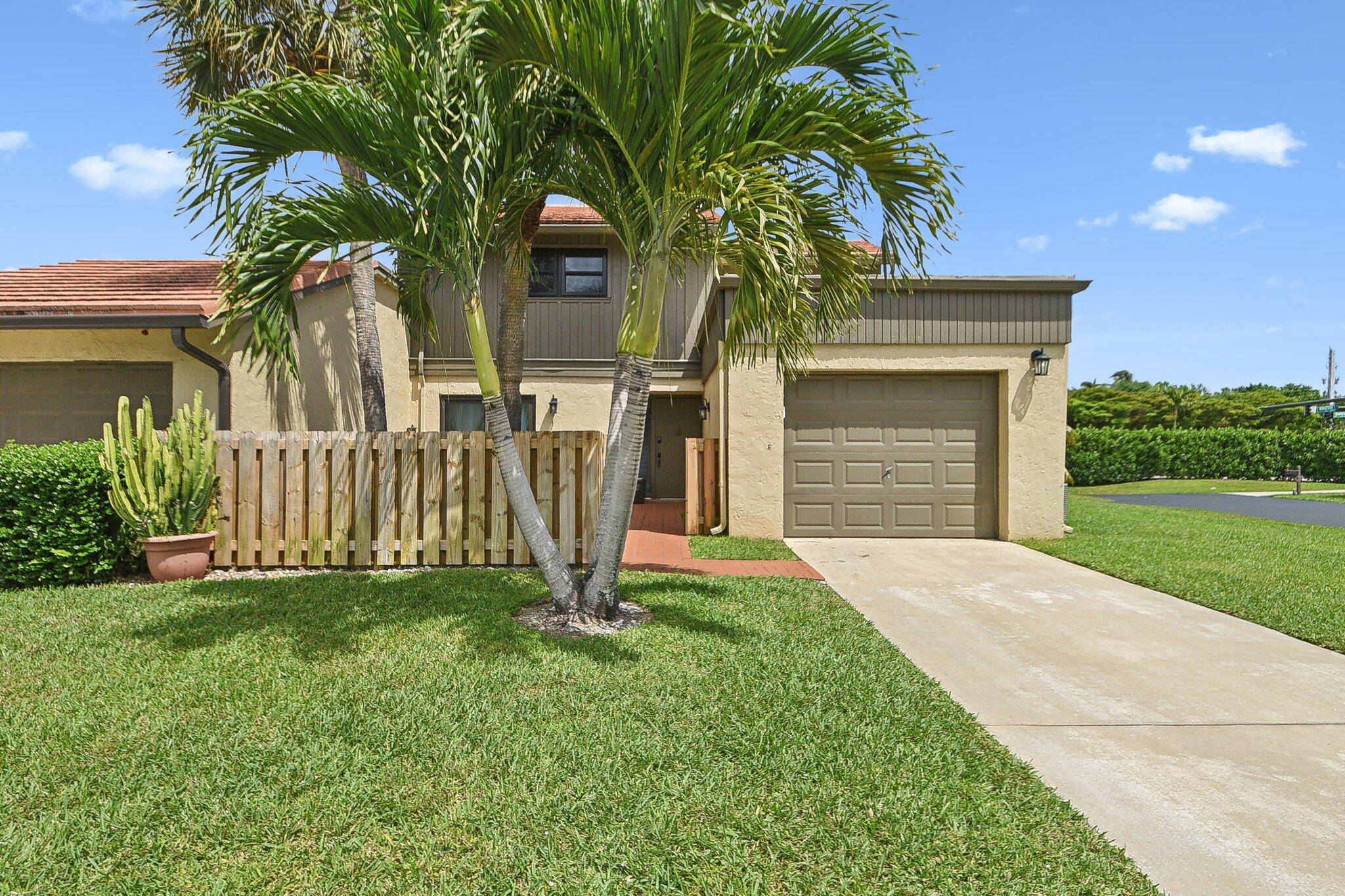 Welcome Home to this spacious, 3 bed 2.