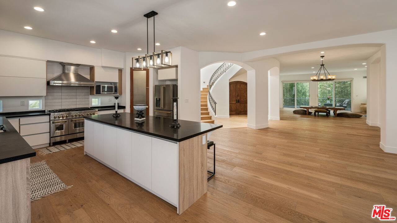 139   Westwind Mall 4BR Marina Del Rey La