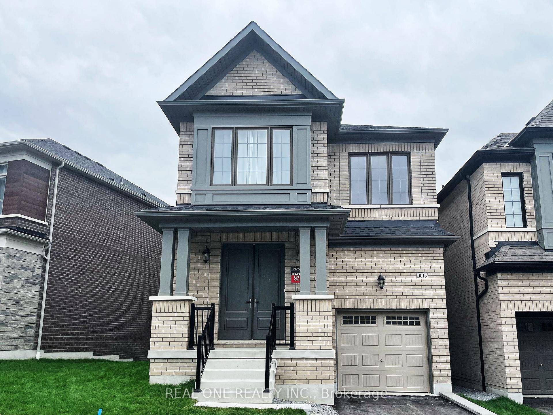 Bright and Spacious Detached Home Located In Family Oriented Prestigious Neighborhood In Greenwood, Pickering.