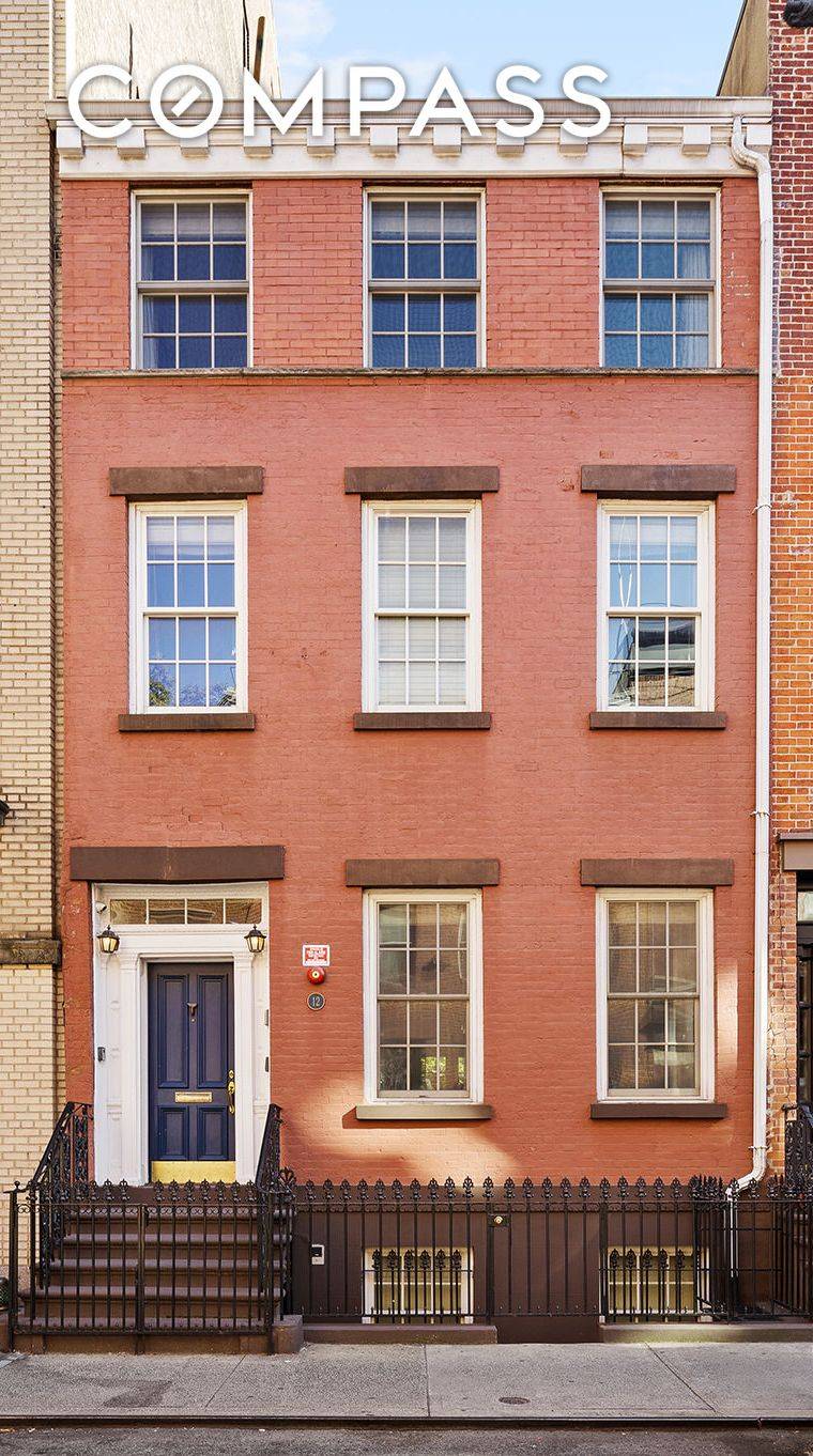 12 Leroy Street is nestled on a picturesque West Village block between Bleecker and Bedford Streets.