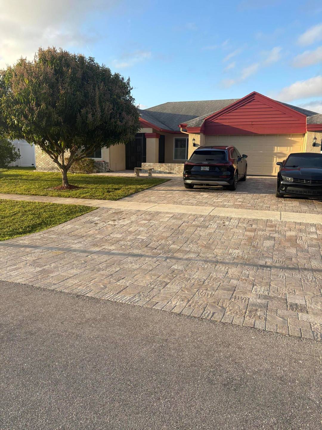 Fabulous opportunity to rent this 4 bedroom home with pool in desirable Boca Chase neighborhood.