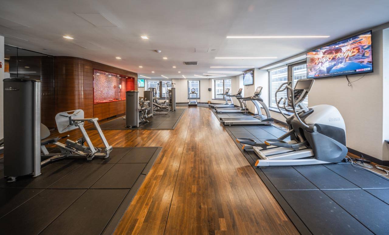 Platinum Properties is proud to present residence 25Q, a studio spacious studio gem in the heart of the Financial District.