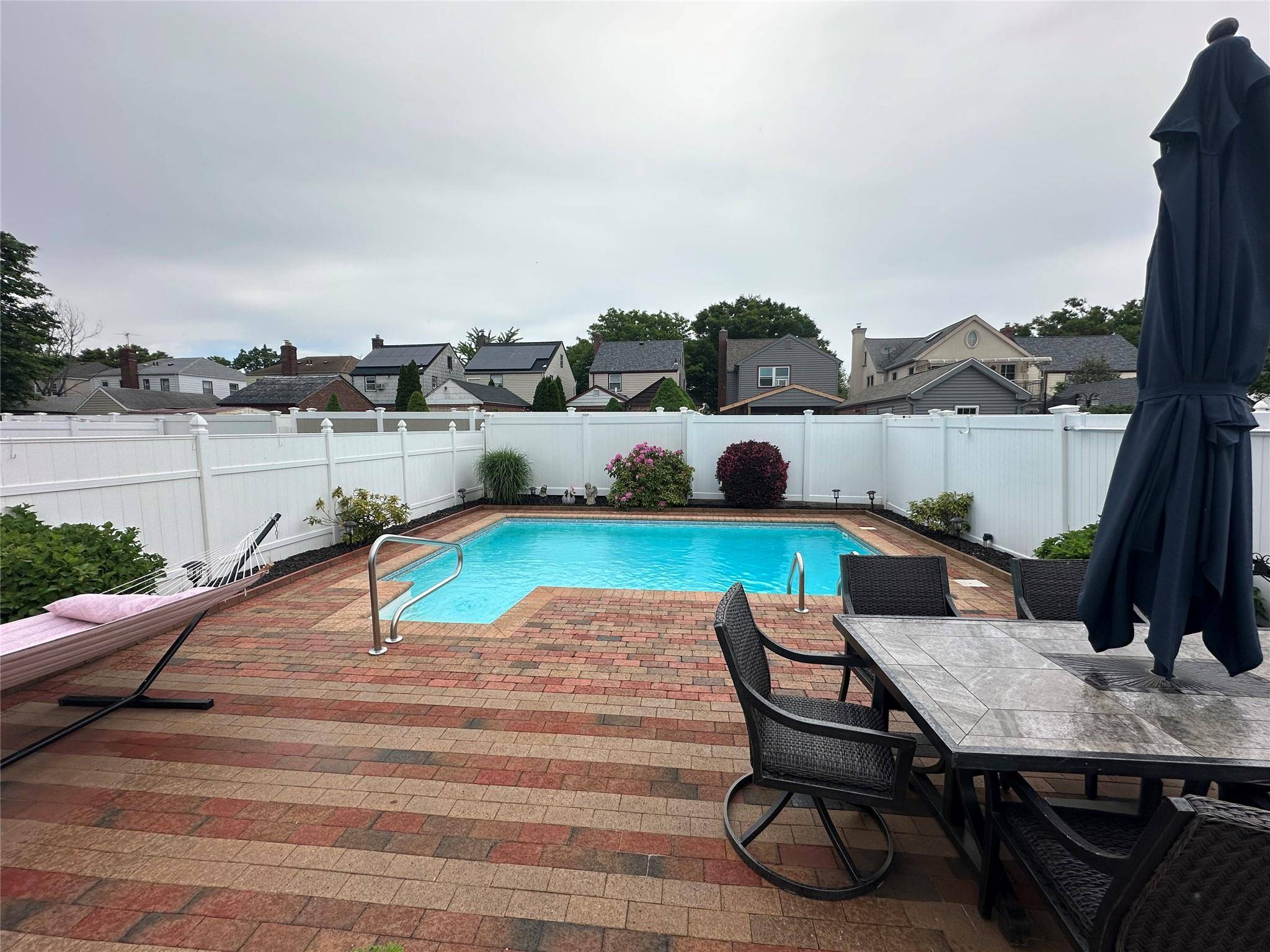 Beautiful Recently updated and move in ready single family dwelling.