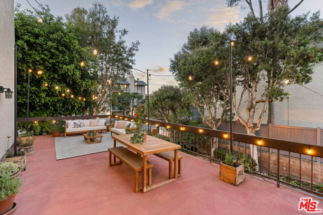 8180 Manitoba St 3BR Playa Del Rey La