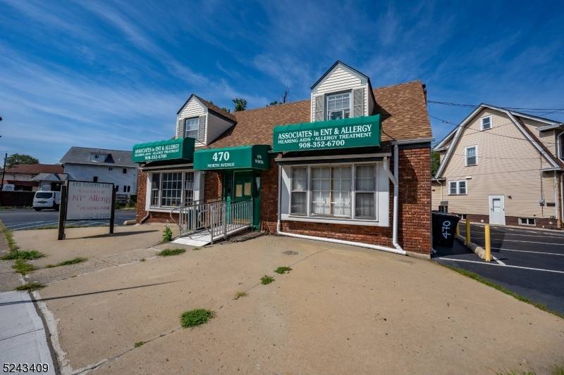 This exceptional commercial office space Located in the Prime Area of Elizabeth, presents a prime opportunity for investors and businesses looking for a versatile property with excellent location advantages.