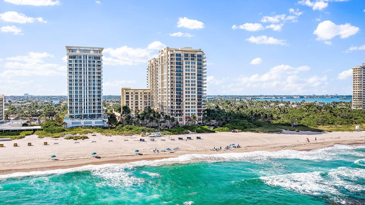 Experience luxury Oceanfront resort style living located in a world class oceanfront resort, this property offers the ultimate vacation retreat, weekend escape, or investment opportunity.