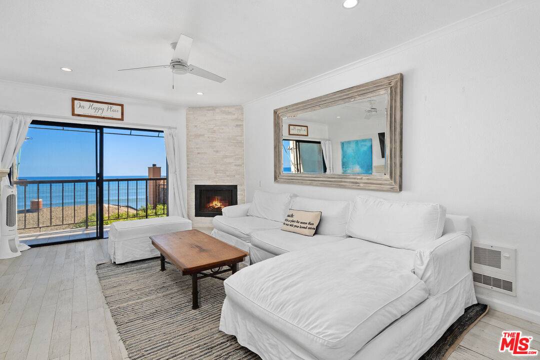 26668   Seagull Way 1BR Malibu La